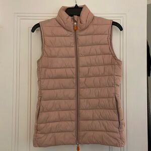 Save the Duck puffer vest.